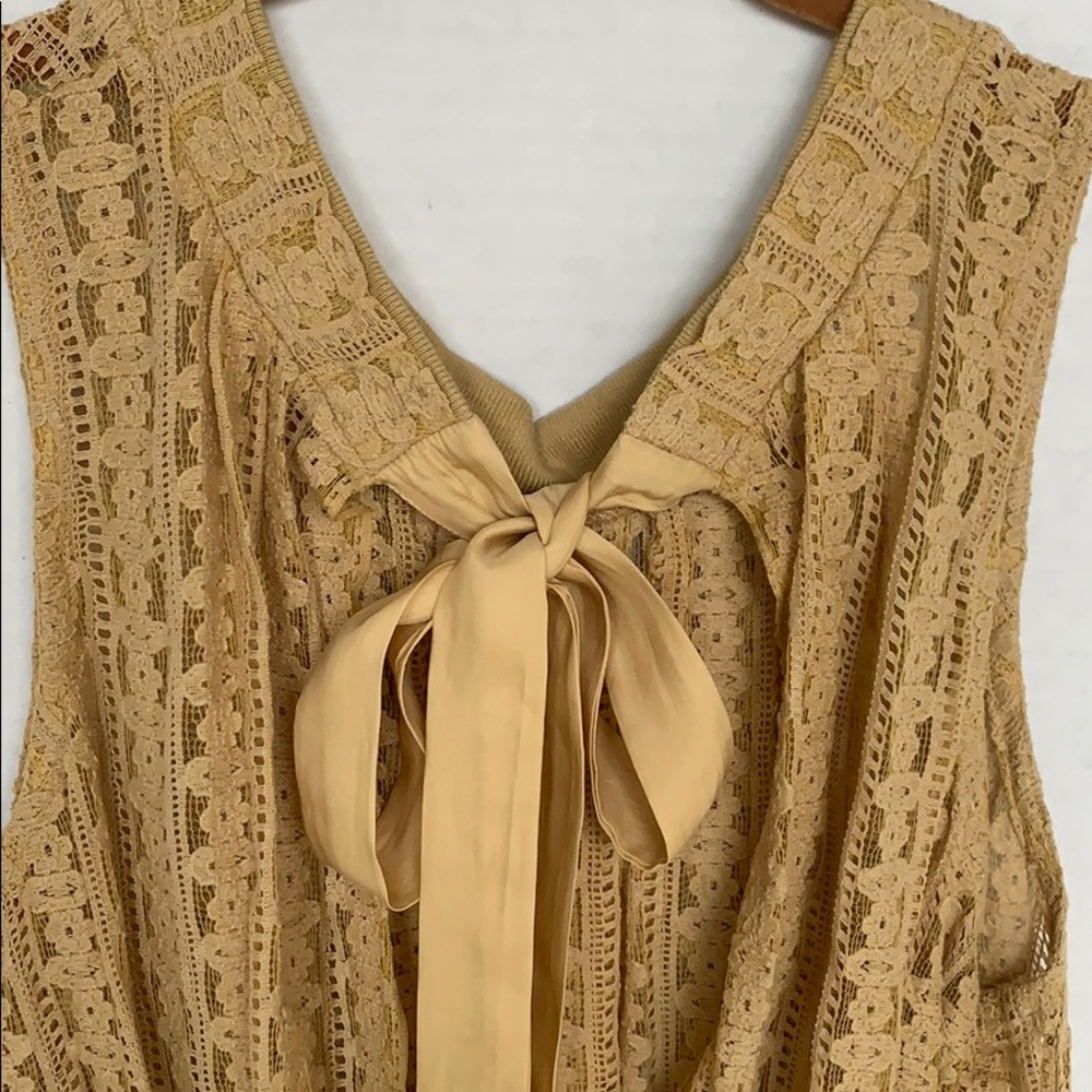 Free People lace top XS *Gorgeous*